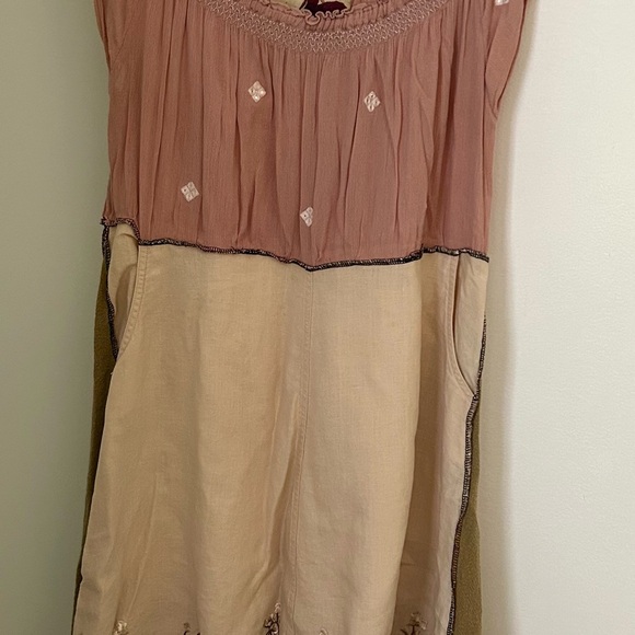 the new bohemian Dresses & Skirts - Elegant Two-Tone Midi Dress